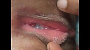 Jogando gozo pra fora