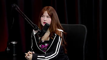 Não adianta ter pau grande e não saber usar só faz collab com meninas e o que a deixou desconfortável foi angel bloomm watch sheer red