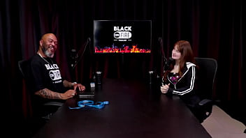 Não adianta ter pau grande e não saber usar só faz collab com meninas e o que a deixou desconfortável foi angel bloomm watch sheer red