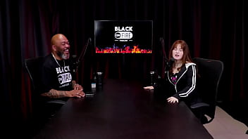 Não adianta ter pau grande e não saber usar só faz collab com meninas e o que a deixou desconfortável foi angel bloomm watch sheer red