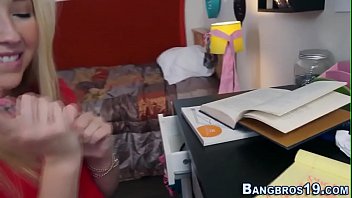 Blonde teen gets ploughed