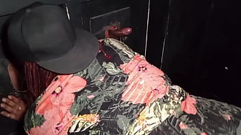 Minha cunhada safada mamou vários caras na festa sapeca com doidera de halloween