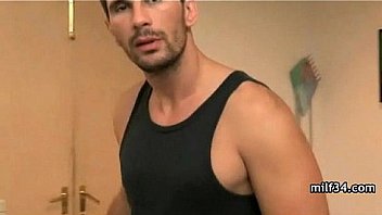 Horny milf screw big cock