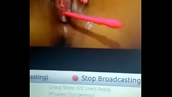 Wet latina pussy on camera