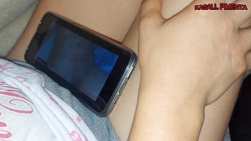 Isso que acontece quando meia irmã assiste porno buceta fica piscando branquinha nao resiste bate uma punheta e pede para fuder gostoso ate sua buceta gozar