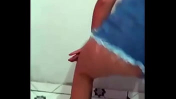 Gostosa dançando
