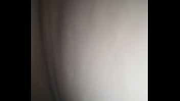 Metiendo pinga hasta llenarla