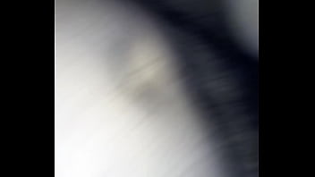 Metiendo pinga hasta llenarla