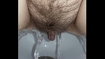 Gretala bidè con acqua freddissima sep 04 2025