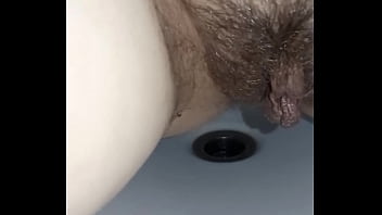 Gretala bidè con acqua freddissima sep 04 2025