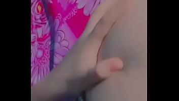 Mi ex enseñando su gran culote