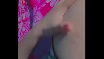 Mi ex enseñando su gran culote