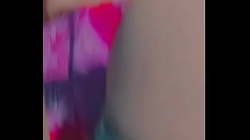 Mi ex enseñando su gran culote