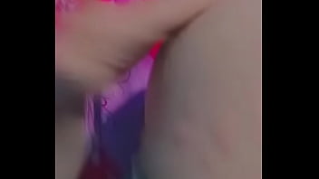 Mi ex enseñando su gran culote