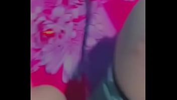 Mi ex enseñando su gran culote Mi ex enseñando su gran culote