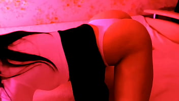 El vibrador me hizo retorcerme como una serpiente y estornudar El vibrador me hizo retorcerme como una serpiente y estornudar