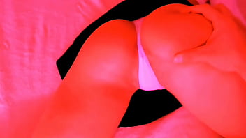 El vibrador me hizo retorcerme como una serpiente y estornudar El vibrador me hizo retorcerme como una serpiente y estornudar
