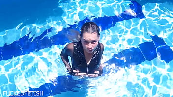 Latex body underwater jessica bunny