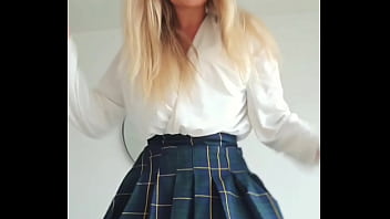 C'est le moment de découvrir cette tenue ultra sexy sur mon profil rappel