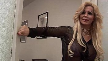 Nice milf in squirting