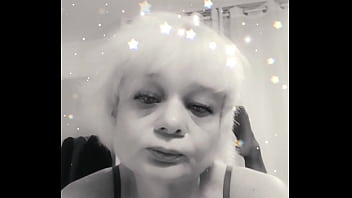 Bonjour toi je m'appelle sophie j'ai 47 ans et j'aime le sexe et surtout l'anal
