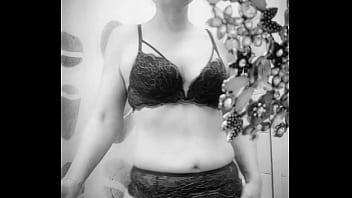 Bonjour toi je m'appelle sophie j'ai 47 ans et j'aime le sexe et surtout l'anal