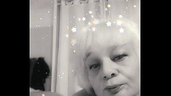 Bonjour toi je m'appelle sophie j'ai 47 ans et j'aime le sexe et surtout l'anal