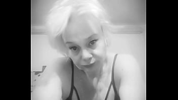 Bonjour toi je m'appelle sophie j'ai 47 ans et j'aime le sexe et surtout l'anal