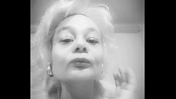 Bonjour toi je m'appelle sophie j'ai 47 ans et j'aime le sexe et surtout l'anal