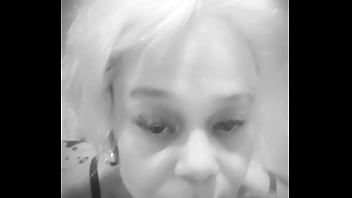 Bonjour toi je m'appelle sophie j'ai 47 ans et j'aime le sexe et surtout l'anal