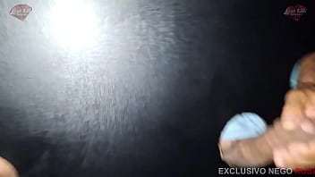 Soltei minha esposa da coleira e olha com quantos ela deu a buceta