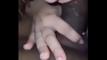 Engravidando a mulher do corno enquanto ele assiste