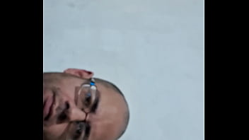 Eu Sou Pai E Mendigo Não Tenho Buceta Pra Gozar thumbnail