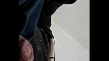 Eu sou pai e mendigo não tenho buceta pra gozar