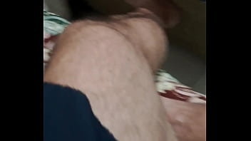 Eu sou pai e mendigo não tenho buceta pra gozar