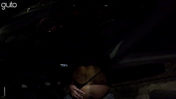 Morena rabuda e gostosa pediu pra fude la ali na rua mesmo na porta da balada que puta safada