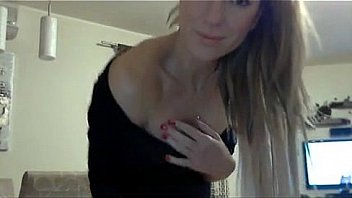 Stocking babe fucks pussy with toy