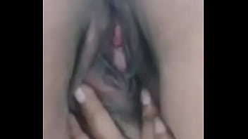 Señora se graba tocándose