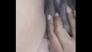 Señora se graba tocándose