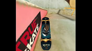 Me lo follo en el skate park sin piedad muy duro sin compasión