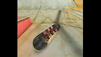 Me lo follo en el skate park sin piedad muy duro sin compasión