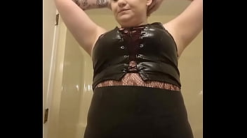 Lovesense in while i put on makeup