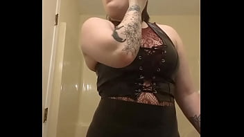 Lovesense in while i put on makeup