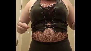 Lovesense in while i put on makeup