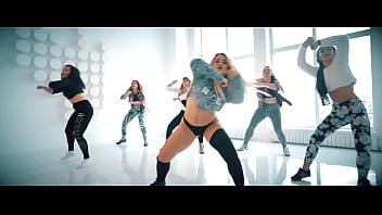 Swagrussianpanda twerk