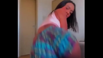 Quem souber o nome dela deixa nos comentários