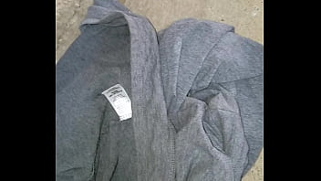 Mi Esposa Se Ducho Y Me Dejo Su Lindo Calzon Sucio thumbnail