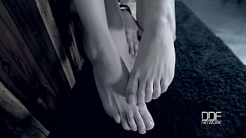 Beauty fucks her man and gets him off with a footjob Beauty fucks her man and gets him off with a footjob