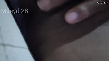 Le pille caliente y mojada