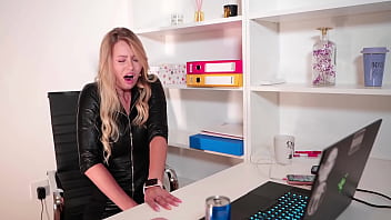 The secretary showed her butt